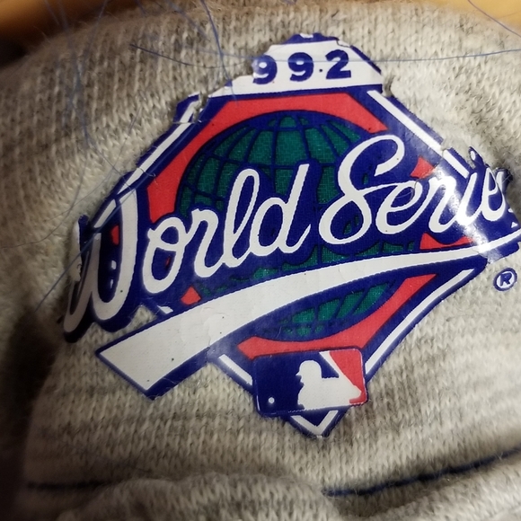 Toronto Blue Jay's 1992 World Series Edition Forest Troll Doll - Picture 4 of 4